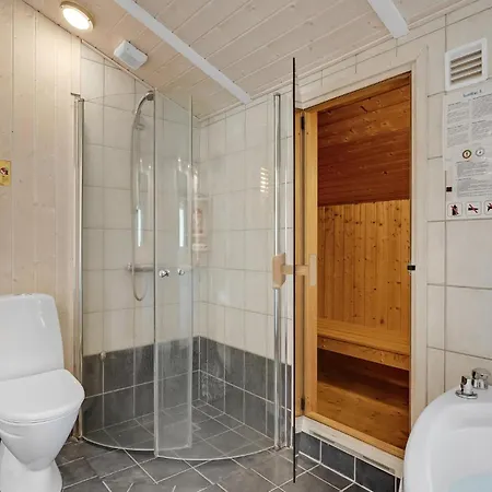Gorgeous In With Kitchen Holiday home Humble
