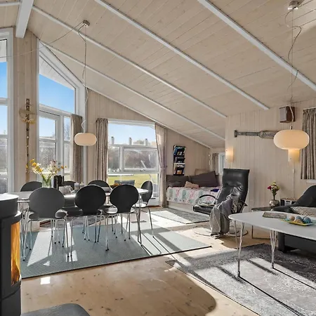 Gorgeous In With Kitchen * Humble